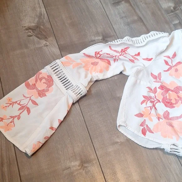 H&M Divided Crop Top - Picture 6 of 8